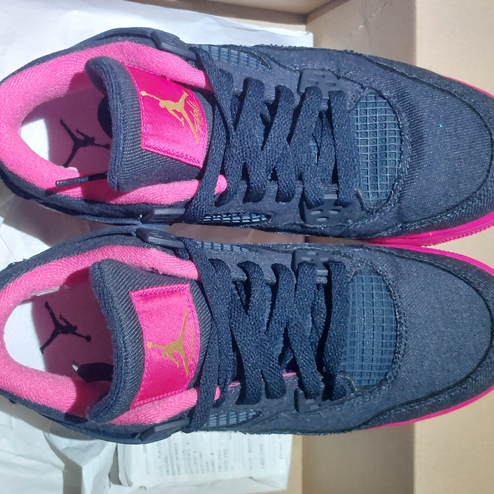 Air Jordan Retro 4 GG Sneakers in Black and Pink